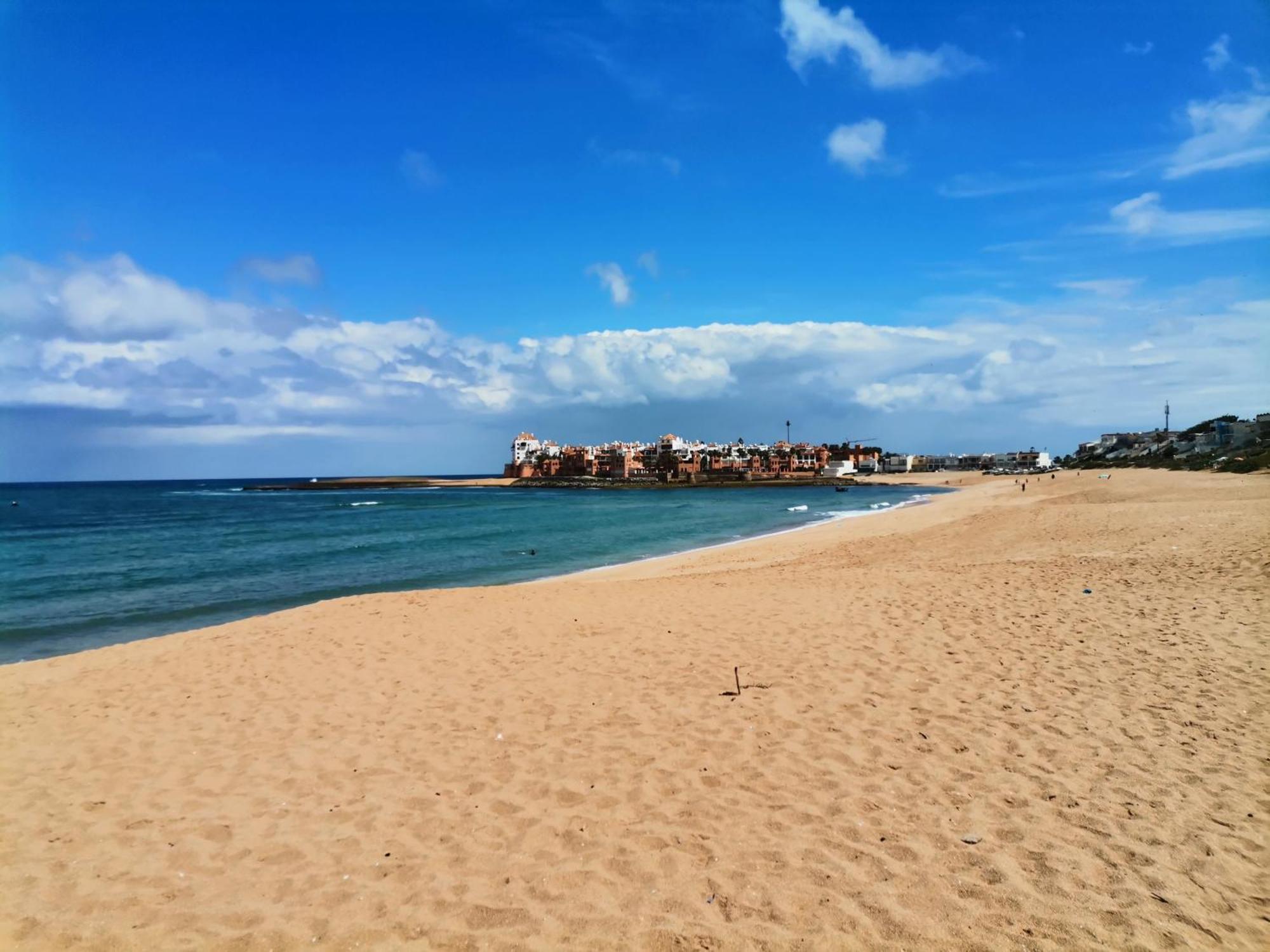 Grand Appartement Vue Golf A 2 Min De La Plage Bouznika Ngoại thất bức ảnh